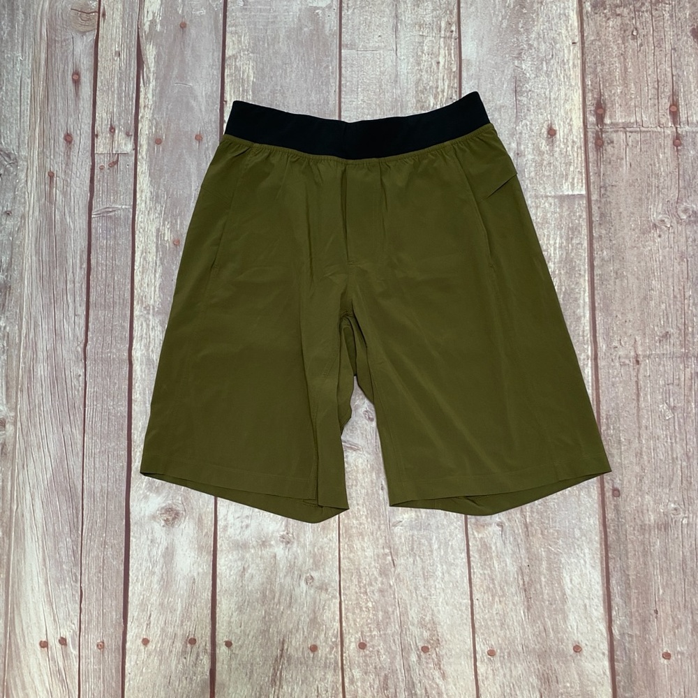 Men’s Lululemon Athletica Shorts 9” Linerless
